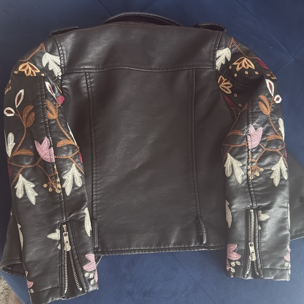 Hannah Banana Black Faux Leather Jacket with Floral Embroidery Girls 10 - Picture 4 of 4